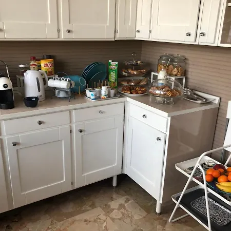 Panzió La Terrazza Near The 4*